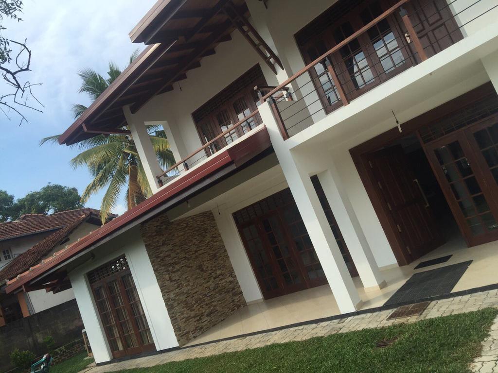 Hasara Villa One Polgasowita Exterior foto